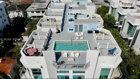 7728 Collins Avenue Miami Beach FL 33141