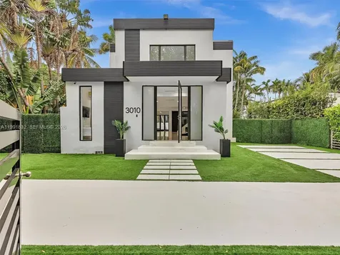 3010 Alton Road Miami Beach FL 33140