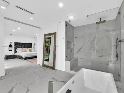 3010 Alton Road Miami Beach FL 33140