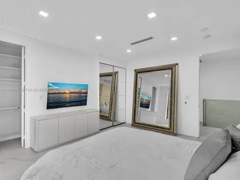 3010 Alton Road Miami Beach FL 33140