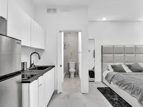 3010 Alton Road Miami Beach FL 33140