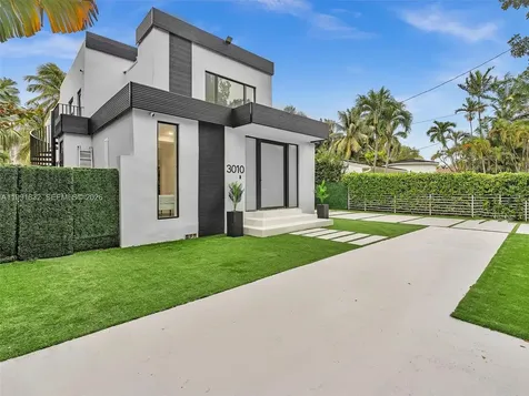 3010 Alton Road Miami Beach FL 33140