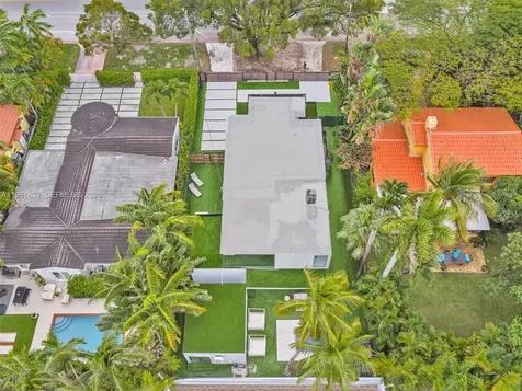 3010 Alton Road Miami Beach FL 33140