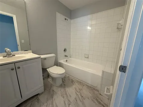 1586 SE 27th Court Homestead FL 33035