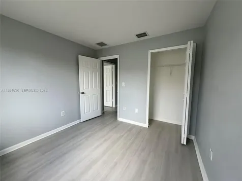 1586 SE 27th Court Homestead FL 33035