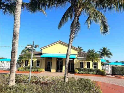 1586 SE 27th Court Homestead FL 33035