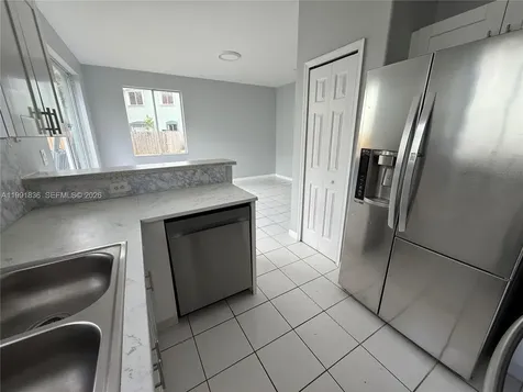 1586 SE 27th Court Homestead FL 33035