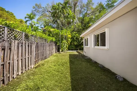 2431 Overbrook Street Miami FL 33133