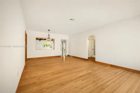 2431 Overbrook Street Miami FL 33133