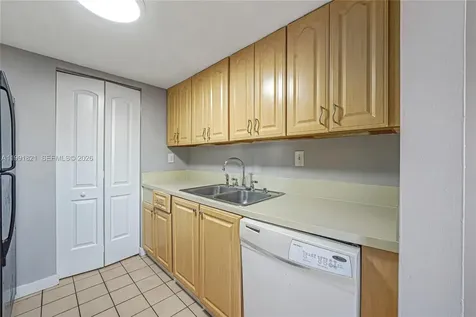 6557 SW 41st Court Davie FL 33314