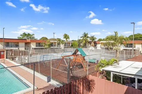 6557 SW 41st Court Davie FL 33314