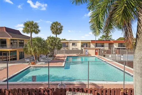6557 SW 41st Court Davie FL 33314