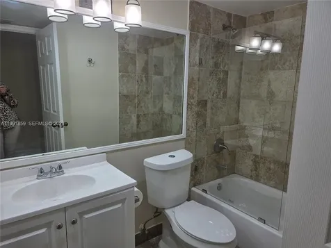 8100 Geneva Court Doral FL 33166