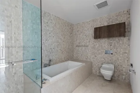 88 SW 7th Street Miami FL 33130