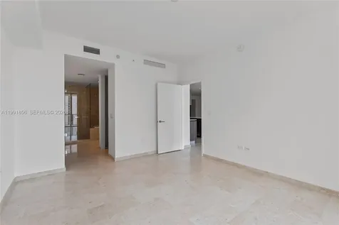 88 SW 7th Street Miami FL 33130