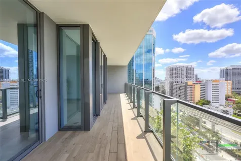 88 SW 7th Street Miami FL 33130