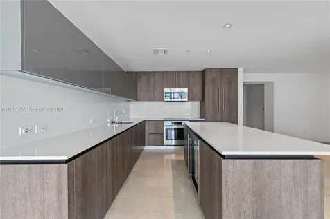 88 SW 7th Street Miami FL 33130