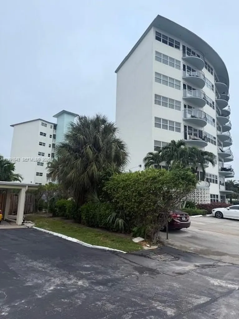 3250 NE 28th Street Fort Lauderdale FL 33308