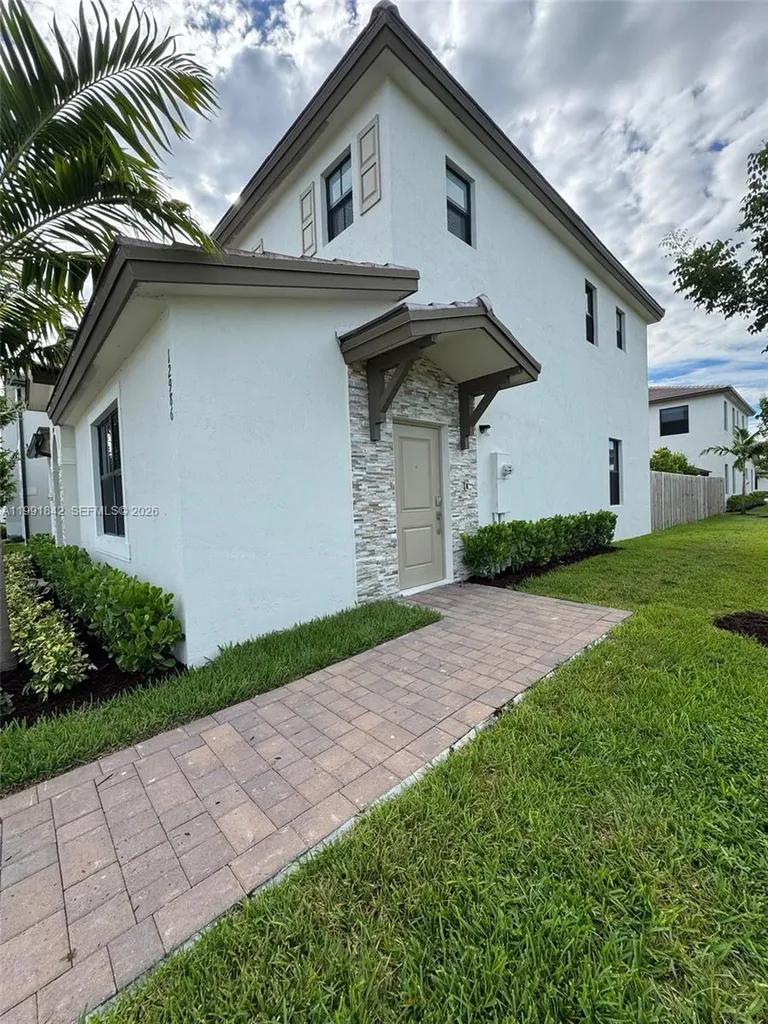 12986 SW 232nd Terrace Homestead FL 33170