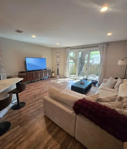 806 SE 14th Street Fort Lauderdale FL 33316