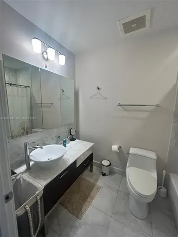 218 SE 14th Street Miami FL 33131