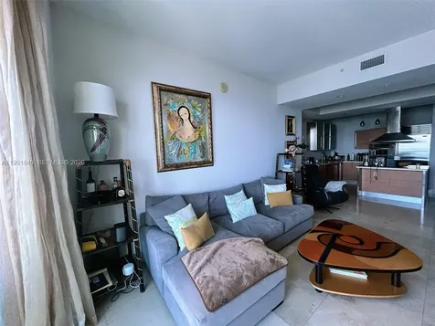 218 SE 14th Street Miami FL 33131