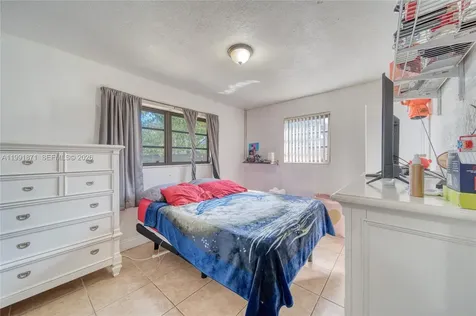 2451 NW 182nd Terrace Miami Gardens FL 33056