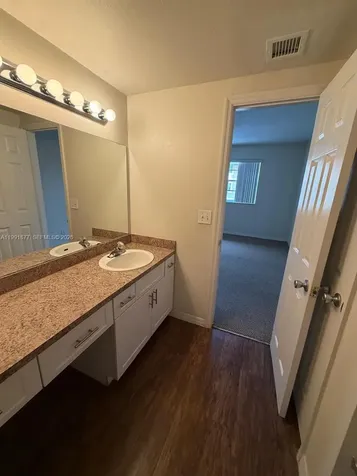 Pembroke Pines FL 33025
