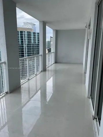 170 SE 14th Street Miami FL 33131