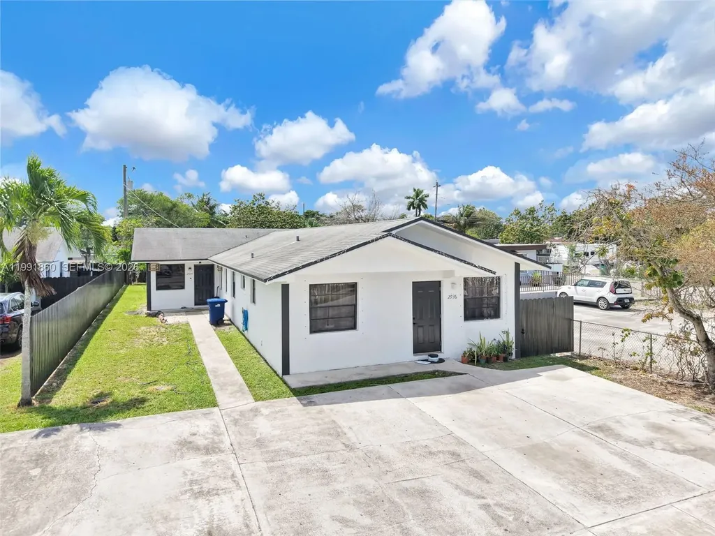 2934 NW 94th Street Miami FL 33147