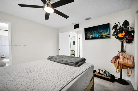 2934 NW 94th Street Miami FL 33147