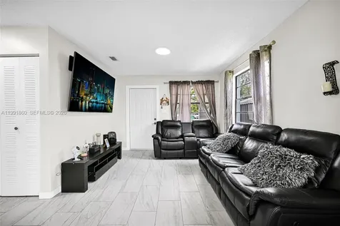 2934 NW 94th Street Miami FL 33147