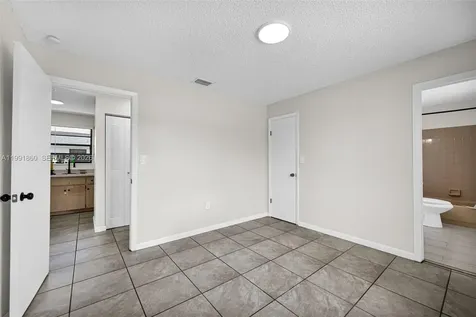 2934 NW 94th Street Miami FL 33147