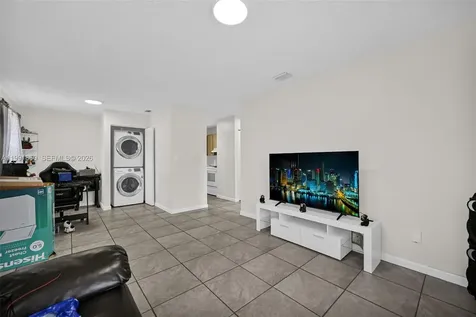 2934 NW 94th Street Miami FL 33147