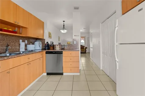317 E 3rd Street Hialeah FL 33010