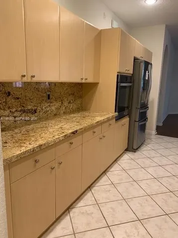 2800 Kinsington Circle Weston FL 33332