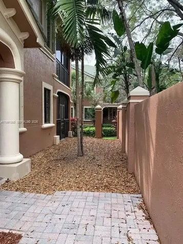 2800 Kinsington Circle Weston FL 33332