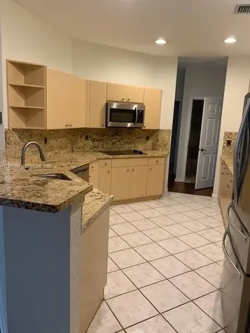 2800 Kinsington Circle Weston FL 33332
