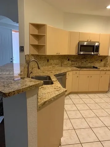 2800 Kinsington Circle Weston FL 33332