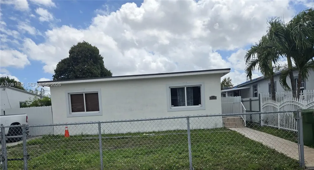 234 E 44th Street Hialeah FL 33013
