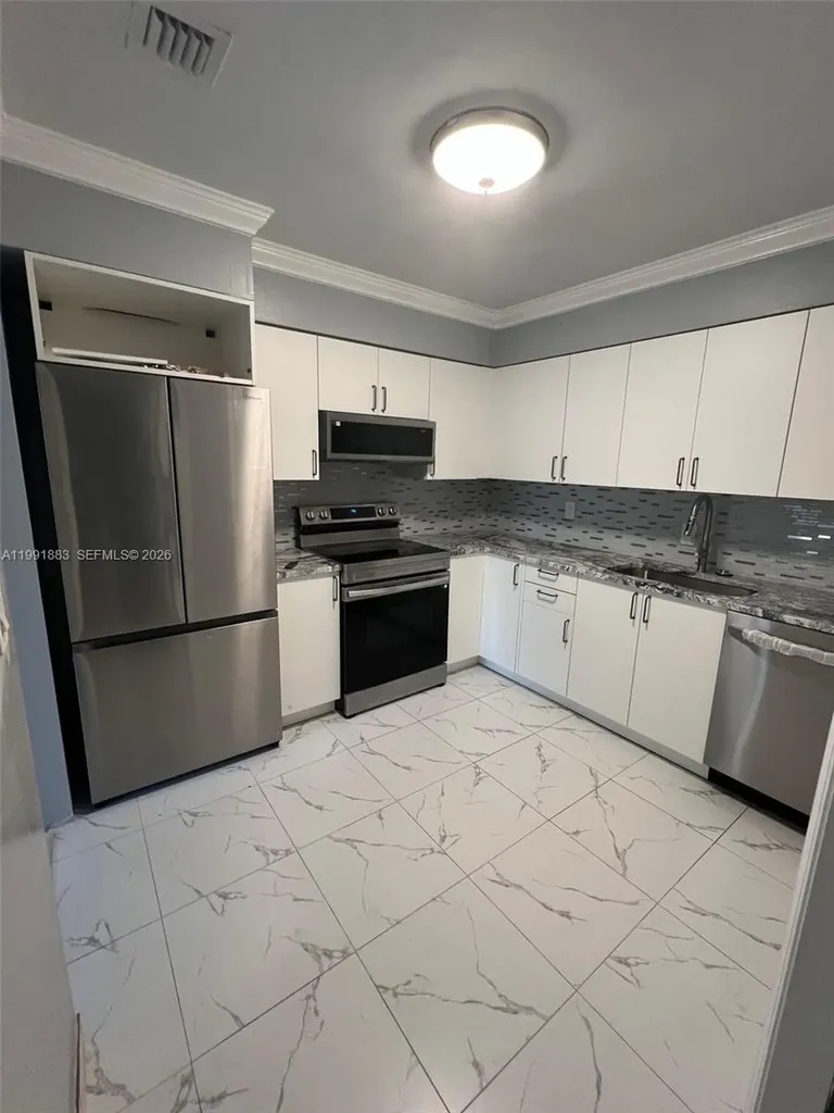 6610 Johnson Street Hollywood FL 33024
