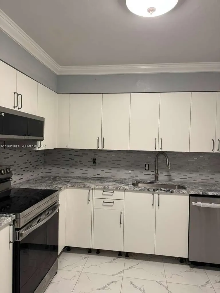 6610 Johnson Street Hollywood FL 33024