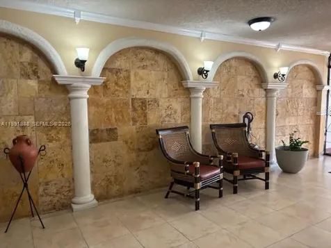 5033 NW 7th Street Miami FL 33126