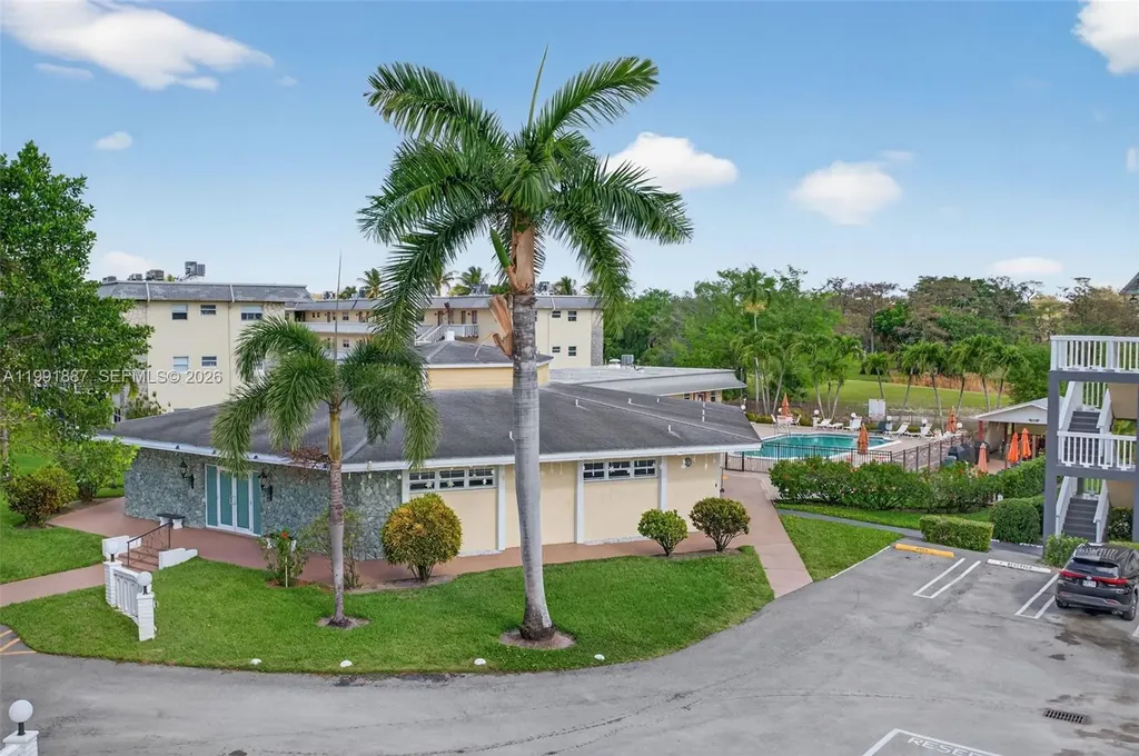 4299 NW 16th Street Lauderhill FL 33313