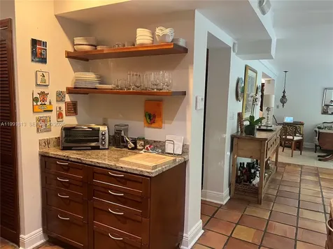 204 Westwood Drive Key Biscayne FL 33149