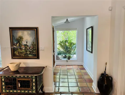 204 Westwood Drive Key Biscayne FL 33149