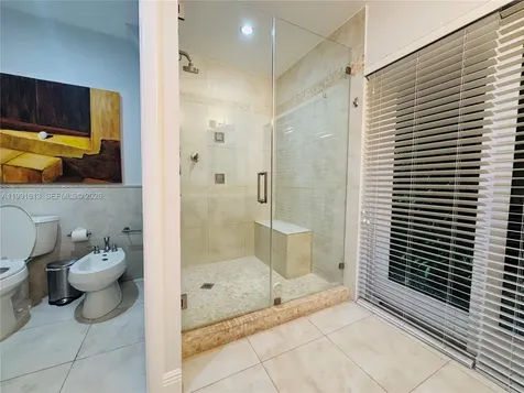 204 Westwood Drive Key Biscayne FL 33149