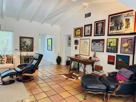204 Westwood Drive Key Biscayne FL 33149