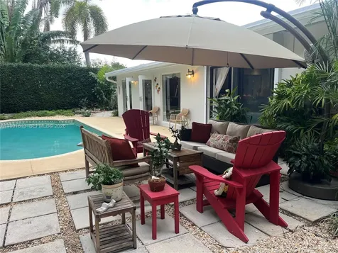 204 Westwood Drive Key Biscayne FL 33149