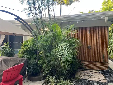 204 Westwood Drive Key Biscayne FL 33149